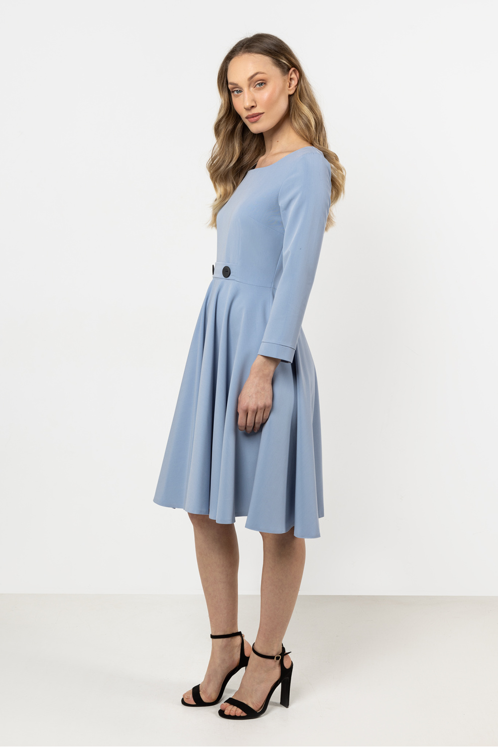 Sukienka Model A708 Brigth Blue - awama - obrazek 2
