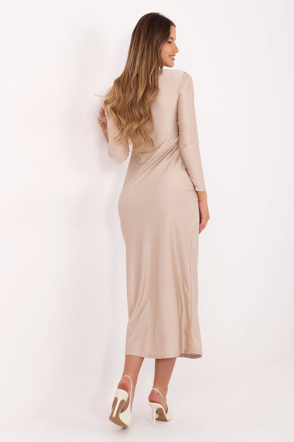 Sukienka Model IT-SK-21619.97 Beige - Italy Moda - obrazek 3
